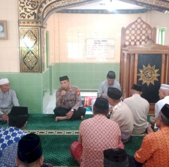 Polsek Bontomatene Gelar Jumat Curhat di Batangmata Sapo Selayar, Warga Minta Miras dan Petasan Diberantas