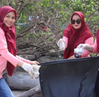 DWP Selayar Gelar Aksi Bersih dan Tanam Pohon di Pantai Tamamelong