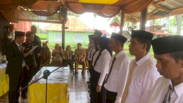 8 orang Panwaslu Kelurahan/Desa Lariaja, Kabupaten Soppeng dilantik. (Ist)