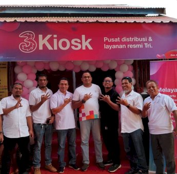 Buka 3Kiosk di Lutim, IOH Mudahkan Pelanggan Tri di Desa