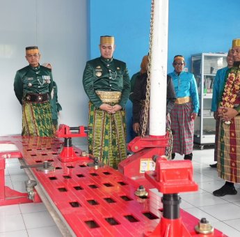 Resmikan Bengkel Andalan, Gubernur Andalan Harap Pelajar SMK Lebih Banyak Bergelut Praktek