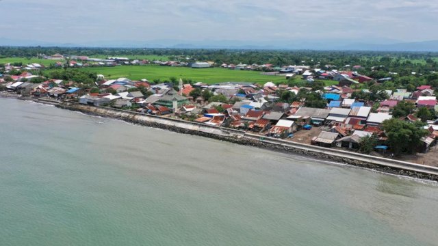 Tidak Lagi Terkena Abrasi, Warga Takalar: Alhamdulillah, Terima Kasih Pak Gubernur