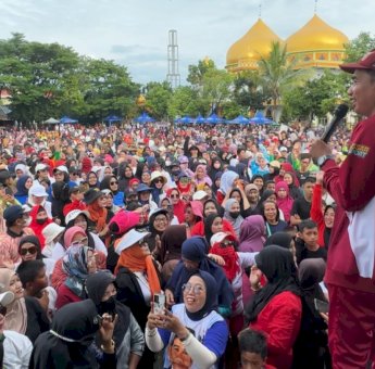 Ketua DPRD Rudianto Lallo Jalan Sehat Bersama Puluhan Ribu Masyarakat Biringkanaya