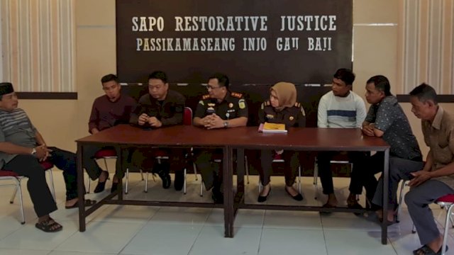 Pelesaikan kasus dengan menggunakan pendekatan keadilan restoratif agar menyelesaikan persoalan hukum di masyarakat Kabupaten Kepulauan Selayar secara lebih adil dan maksimal. (Istimewa)