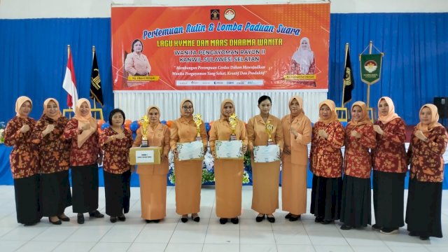 Pertemuan rutin DWP) Pengayoman Rayon II Kanwil Kemenkumham Sulsel diselenggarakan di Rutan Kelas II Sinjai dengan menggelar lomba paduan suara dan hymne. (Dok. Humas Kanwil Kemenkumham Sulsel)