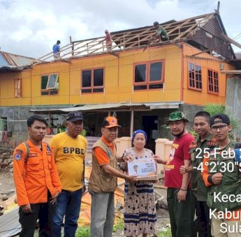 66 Rumah di Pinrang Rusak Akibat Angin Kencang, Andi Sudirman Instruksikan Pemenuhan Bantuan