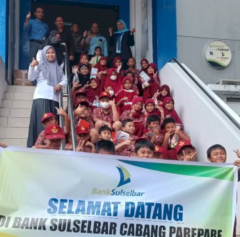 Bank Sulselbar Parepare Edukasi Peserta Didik Gemar Menabung Sejak Dini