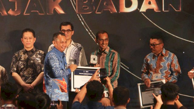 PT Vale Raih Pajak Award Kanwil DJP Sulselbarta