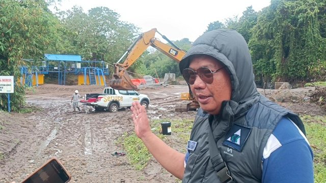 Ket : DIrektur PAM Tirta Karaje Parepare, Andi Firdaus Djollong (Foto : Mulyadi Ma'ruf / Republiknews.co.id)