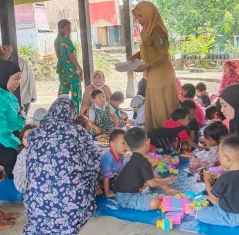 DP3A Parepare Turun Lakukan Trauma Healing bagi Anak-anak Korban Terdampak Banjir