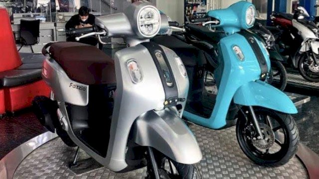 Yamaha Fazzio Hybrid Connected jadi idola baru penggemar skutik bergaya retro. (Foto: Istimewa)