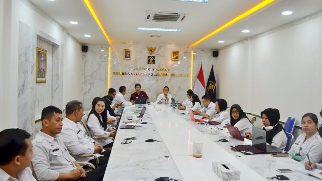 Suasana FGD Pendampingan Penilaian Indeks Reformasi Hukum (IRH) yang berlangsung di Aula Kanwil Kemenkumham Sulsel, Rabu (29/03). (Dok. Humas Kanwil Kemenkumham Sulsel)