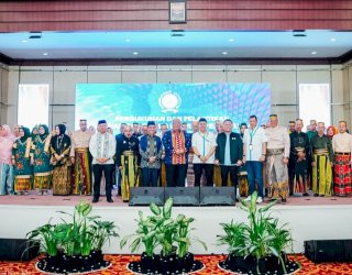 Hadiri Pelantikan Permas Sultra, Miswar Wahyudhy dan Gubernur Ali Mazi Bahas Potensi Jeruk Selayar