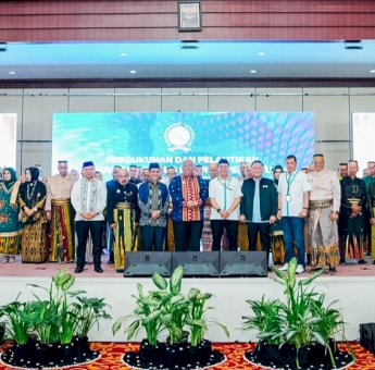 Hadiri Pelantikan Permas Sultra, Miswar Wahyudhy dan Gubernur Ali Mazi Bahas Potensi Jeruk Selayar