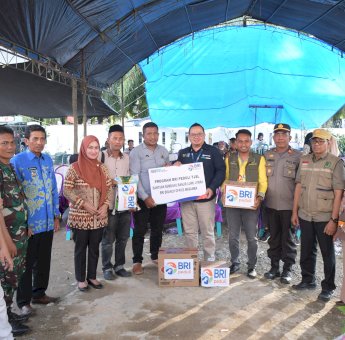 Diterima Bupati Luwu Utara, BRI Masamba Serahkan Bantuan Sembako Untuk Korban Banjir di Dua Kecamatan