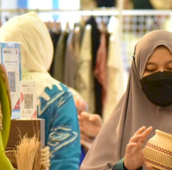 Naoemi Octarina Optimistis Hasil Kerajinan Sulsel Bisa Menembus Pasar Global