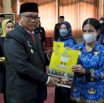 Ambil Sumpah Pejabat Fungsional, Wabup Soppeng: Tunjukkan Kinerja yang Baik