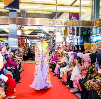 Defrico Audy Rancang Tenun Sutra Gowa, Tampil di Inacraft Hingga New York Indonesia Fashion Week