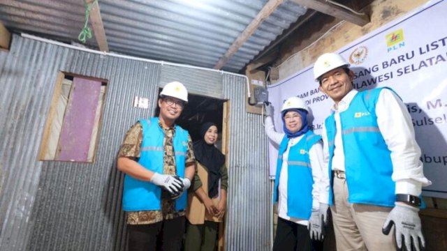 Wujudkan Energi Berkeadilan, 4907 Rumah Tangga di Sulsel dan Sultra Nikmati Listrik PLN dari Pemerintah