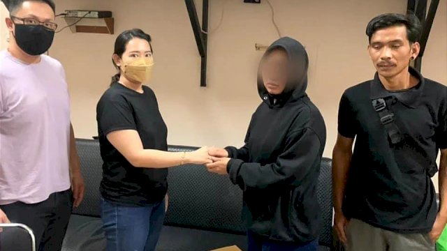 Asisten Rumah Tangga (ART) berinisial LA (25) dan majikan LL (40) berdamai atas kasus pencurian uang dollarnya. (Istimewa)