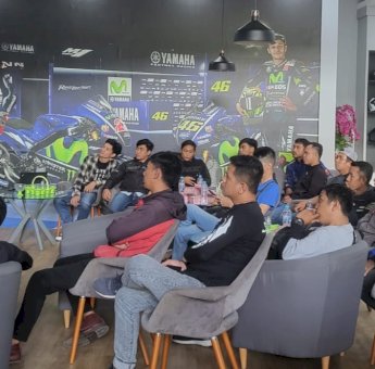 Ratusan Anggota Komunitas R15 Gelar City Explore di Kota Makassar