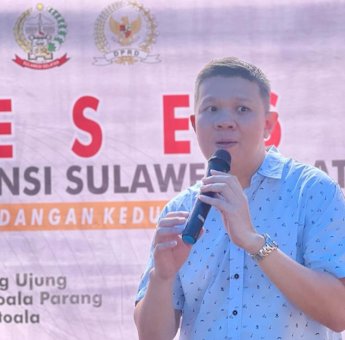 Warga Bontoala Keluhkan Pengurusan KIS yang Berbelit-belit ke Edward Horas