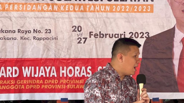 Anggota DPRD Sulsel, Edward Wijaya Horas saat menggelar kegiatan reses di Kelurahan Buakana, Kecamatan Rappocini, Kota Makassar, Senin (27/2/2023). (Foto: Istimewa)