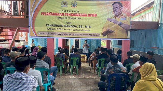 Warga memadati kegiatan pengawasan pelaksanaan APBD Provinsi Sulawesi Selatan yang dilakukan oleh Anggota DPRD Sulsel, Fahruddin Rangga di Kabupaten Takalar baru-baru ini. (Foto: Istimewa)