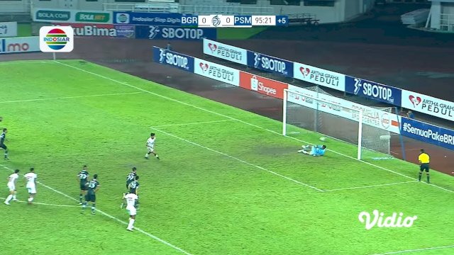 Tangkapan Layar Video saat Pemain PSM Ramadhan Sananta menjebol Gawang Persikabo Bogor melalui tendangan Penalti dalam lanjutan pekan ke-29 Liga I BRI di Stadion Pakansari Bogor, Kamis (09/03/2023). (Istimewa)