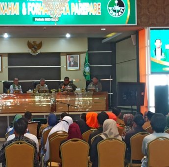 Wali Kota Parepare Taufan Pawe Harap Pengurus KAHMI Bersinergi Bangun Kota