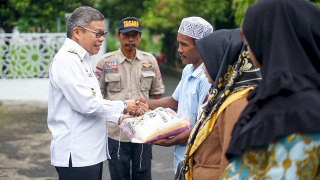 Wali Kota Parepare Taufan Pawe Lepas Tim Penyaluran CBP 2023