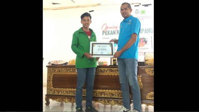 Ket : Ketua DPD II KNPI Pinrang, Haeruddin Tora usai menjadi pembicara di kegiatan kegiatan Pekan Raya Duampanua (Istimewa)