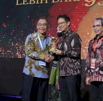 Wawali Pangerang Rahim Hadiri Penerimaan Penghargaan UHC dari Pemerintah Pusat, Komitmen Dukung Program JKN