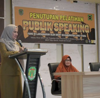 Indah Putri Indriani Berbagi Tips Menjadi Public Speaking Yang Baik