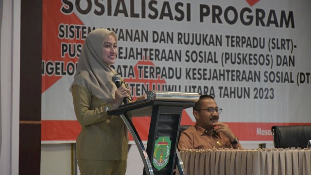 Bupati Luwu Utara Indah Putri Indriani membuka sosialisasi program SLRT - PUSKESOS dan pengelolaan data terpadu kesejahteraan sosial (DTKS) Kabupaten Luwu Utara tahun 2023. FOTO/PROTOKOL LUWU UTARA