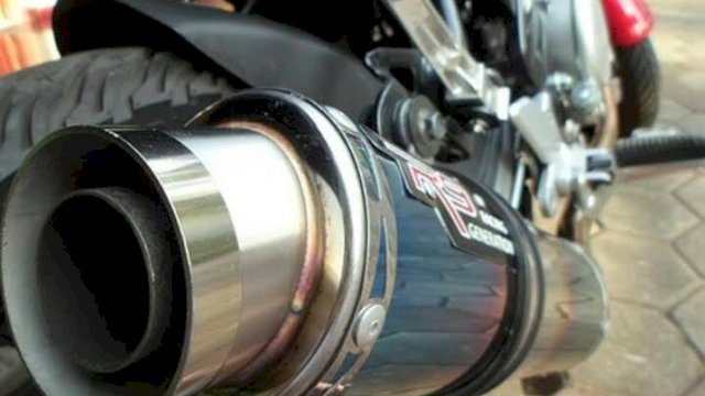 Ilustrasi Motor menggunakan Knalpot Bogar. (Istimewa)