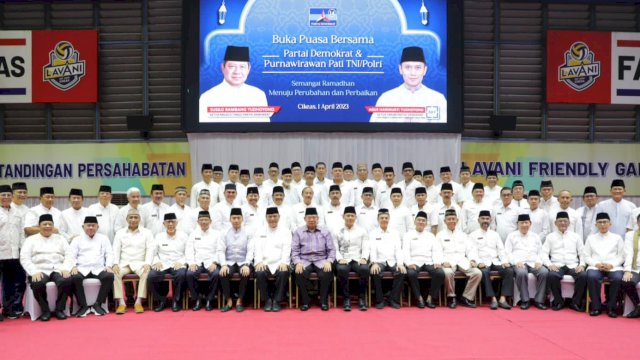 Silaturahmi puluhan Purnawirawan Jenderal TNI dan Polri bersama Presiden RI 2004-2014 Susilo Bambang Yudhoyono (SBY) dan Ketua Umum Partai Demokrat Agus Harimurti Yudhoyono (AHY) di Cikeas, Bogor, Jawa Barat, Sabtu (01/04/2023). (Istimewa)