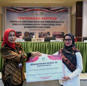 Ratusan Lansia Di Lutra Dapat Bantuan Dari Kemensos, Indah : Bukti Negara Selalu Hadir