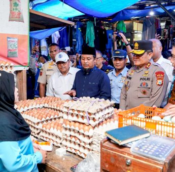 Jelang Idul Fitri, Gubernur Andi Sudirman Pastikan Harga dan Stok Sembako Terkendali