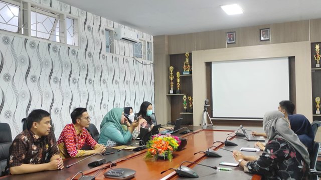 Tim Kanwil Kemenkumham Sulsel saat melakukan movev capaian kinerja pada triwulan pertama tahun 2023 di Kantor Imigrasi Parepare, Lapas Parepare, dan Rutan Pinrang. (Dok. Humas Kanwil Kemenkumham Sulsel)