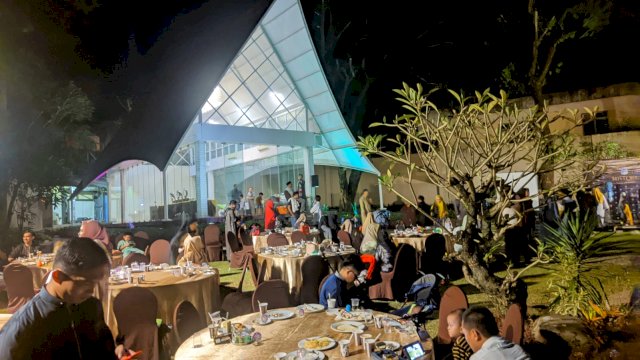Buka Puasa bersama Alumni SMA Negeri 1 Jeneponto di Hotel Max One Kota Makassar, Minggu (16/04/2023). (Istimewa)