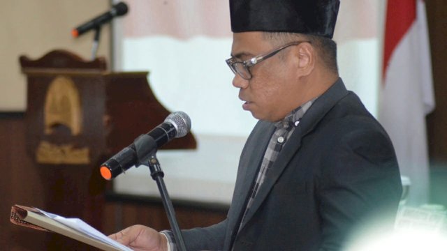Ket : Hasruddin Husain yang kini menjabat Ketua KPU Kota Parepare masuk 14 besar pada Seleksi Komisioner KPU Sulsel (Istimewa)