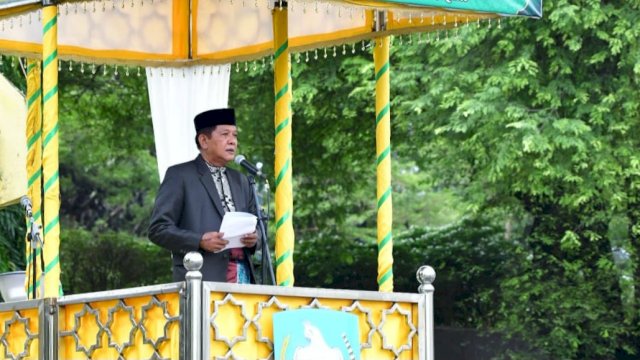 Bawakan Sambutan Salat Idul Fitri, Bupati Andi Kaswadi: Terima Kasih Telah Ciptakan Situasi Aman Selama Ramadan