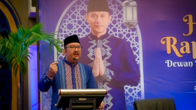 Ketua DPD Partai Demokrat Sulsel, Ni'matullah Erbe saat memberikan sambutan dalam acara halal bihalal yang digelar di Hotel Claro, Makassar, Rabu (26/4/2023). (Foto: Istimewa)