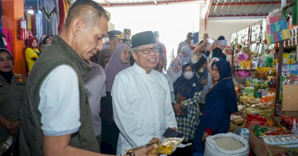 Wali Kota Parepare Taufan Pawe Turun Pantau Pasar Tradisional