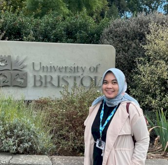Catatan Iin Fadhilah Utami Mahasiswi Pascasarjana Universitas Bristol Inggris: (1) Sebelum Kuliah, Bahan Sudah Diberikan