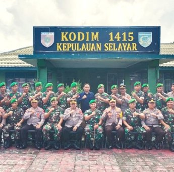 Jaga Solidaritas TNI-Polri, Kodim 1415 Bersama Polres Selayar Gelar Apel Gabungan dan Sarapan Bareng
