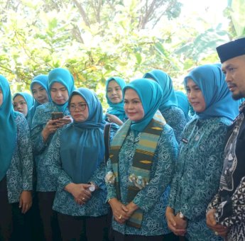 Tampilkan Drama Pernikahan Dini, PKK Parangloe Sosialisasikan Dampak Perkawinan Usia Anak