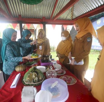 PKK Kecamatan Manuju Hadirkan Kudapan Bergizi Tinggi Bagi Balita dan Ibu Hamil