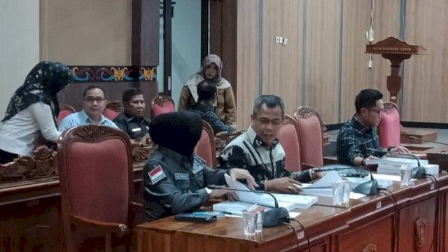 Suasana Rapat Kerja Bapemperda DPRD Kotawaringin Timur. (Istimewa)